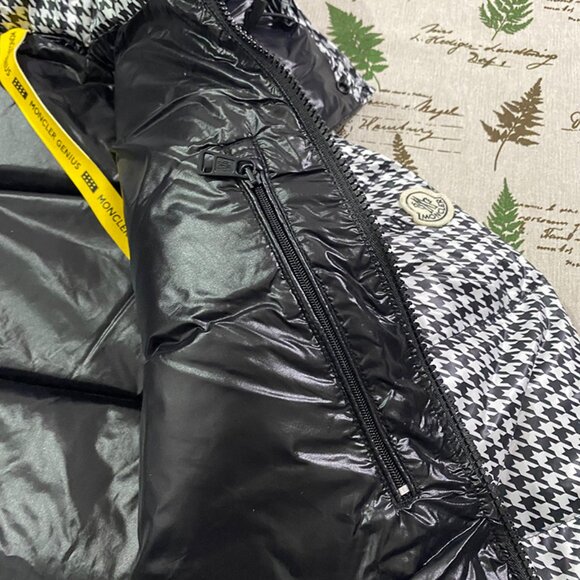 Moncler Genius Houndstooth Down Jacket White and Black - Picture 12 of 13